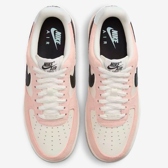 Nike Air Force 1'07
Women's Shoes - Picture 8 of 16